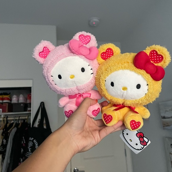 NWT HELLO KITTY PLUSH SET - Picture 6 of 7
